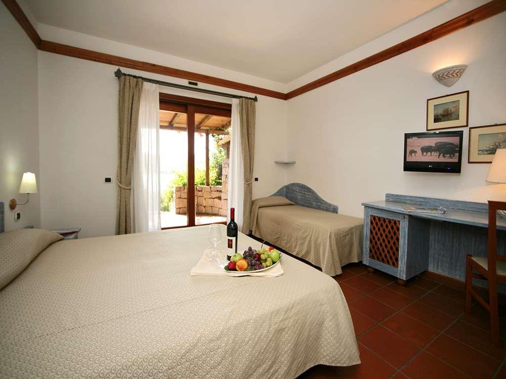 Hotel Palumbalza Порто-Ротондо Номер фото