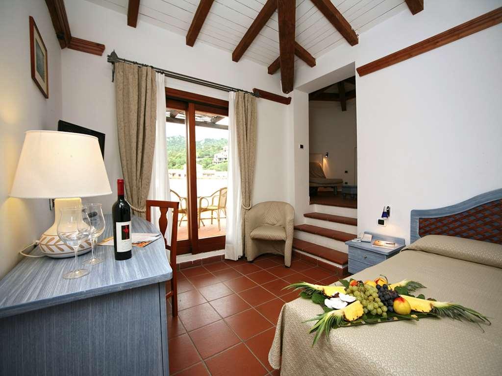 Hotel Palumbalza Порто-Ротондо Номер фото